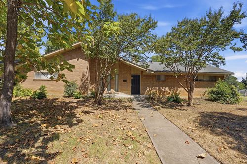 417 Lakeside Dr, Irving, TX, 75062-4671 | Card Image