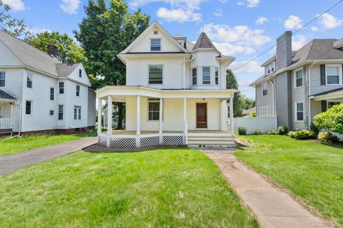 88 Spring St, Windsor Locks, CT, 06096-2207 | Card Image