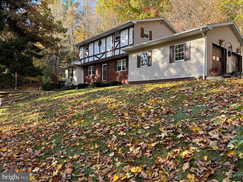 105 Bardwell Road, Factoryville, PA, 18419 | Card Image