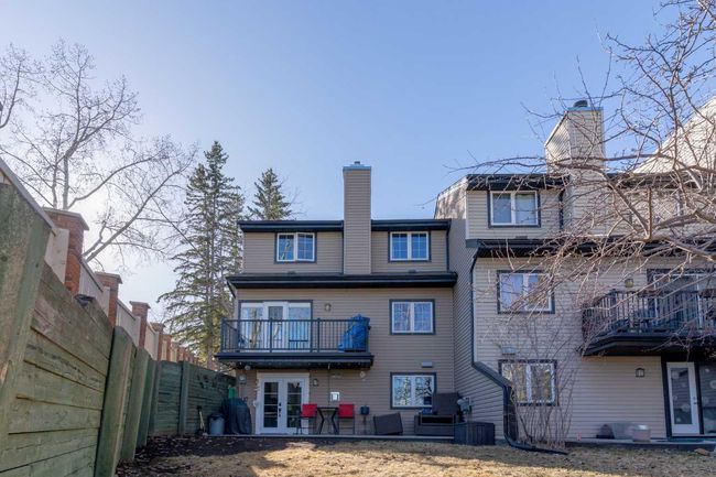 33 - 448 Strathcona Dr Sw, Townhouse with 3 bedrooms, 4 bathrooms and 4 parking in Calgary AB | Image 40