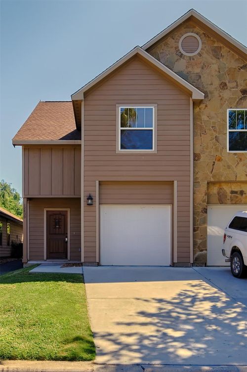 12960 Orion Ct E, Willis, TX, 77318-5061 | Card Image