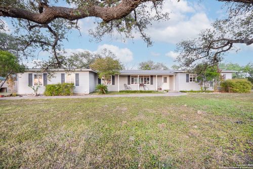 3150 Fm 462 N, Hondo, TX, 78861-6942 | Card Image