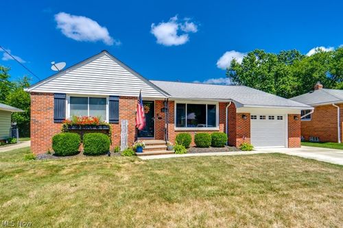 22214 Sandy Ln, Fairview Park, OH, 44126-2564 | Card Image
