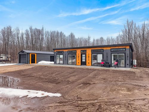 3 Rue De La Gappe, Mansfield et Pontefract, QC, J0X1R0 | Card Image