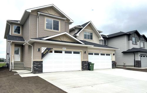 819 Edgefield Street, Strathmore, AB, T1P0H6 | Card Image