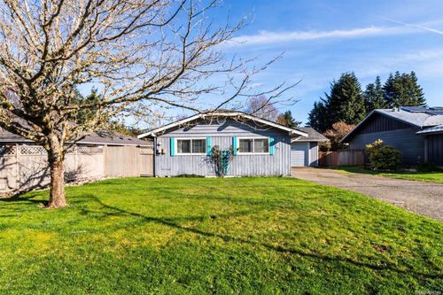 6525 Country Rd, Sooke, BC, V9Z0W9 | Card Image