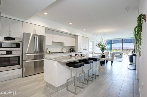 512-7180 E Kierland Blvd, Scottsdale, AZ, 85254-2085 | Card Image