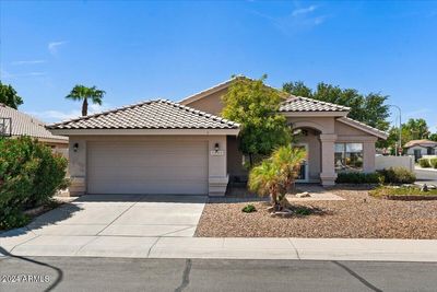 1441 W Canary Way, House other with 3 bedrooms, 2 bathrooms and null parking in Chandler AZ | Image 1