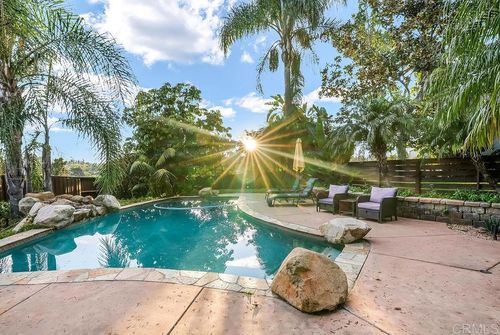 223 Shetland Way, Fallbrook, CA, 92028-4131 | Card Image
