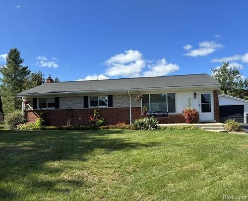 1442 Foreland Dr, Oxford, MI, 48371-6010 | Card Image