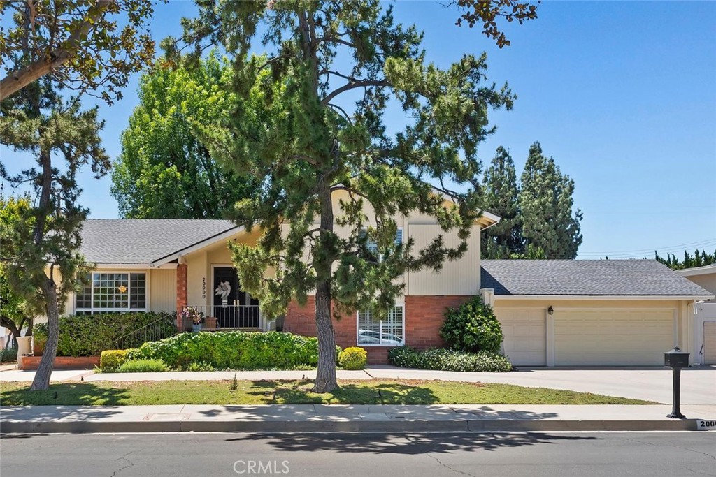 Residential in Chatsworth 3