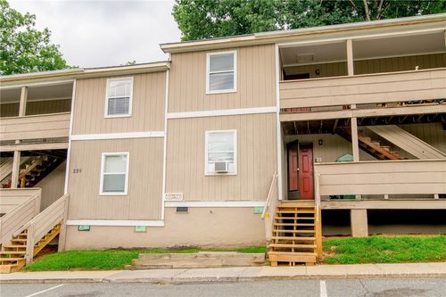 55-229 E King St, Boone, NC, 28607-4275 | Card Image