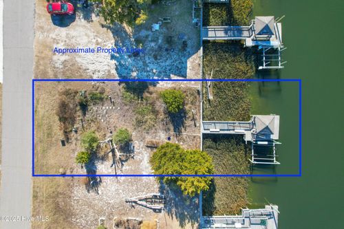 115 Raleigh St, Holden Beach, NC, 28462-1950 | Card Image