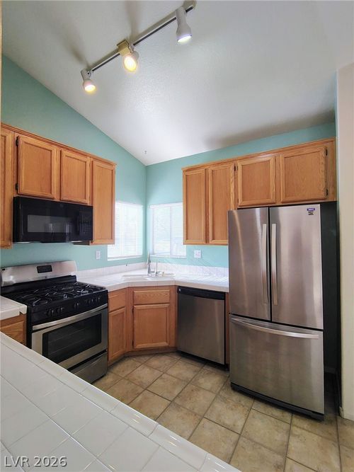 321-75 N Valle Verde Dr, Henderson, NV, 89074-1758 | Card Image