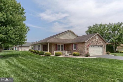 90 Arbor Dr, MYERSTOWN, PA, 17067-3174 | Card Image