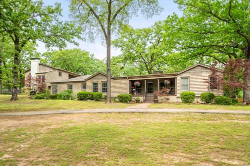 215 Bellaire Dr, Hot Springs, AR, 71901-7722 | Card Image