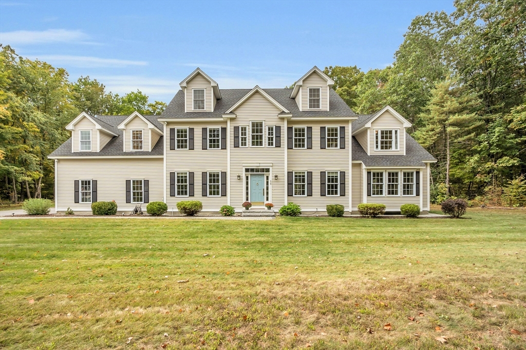 Houghton Farm Ln, Bolton, MA 01740