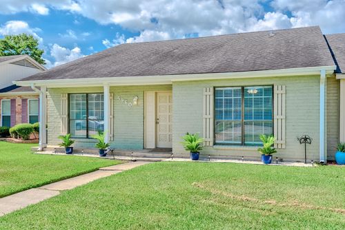 5960 Meadow Way, Beaumont, TX, 77707-1834 | Card Image