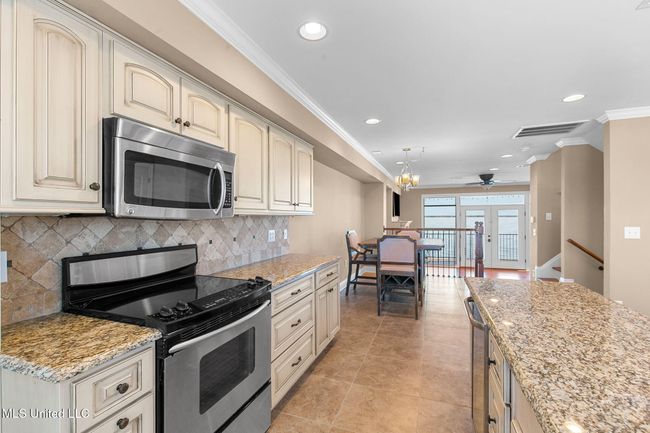 17-web-or-mls-80 Breakers-16 | Image 18