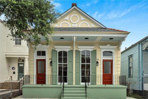 2514 Laurel St, New Orleans, LA, 70130-5524 | Card Image