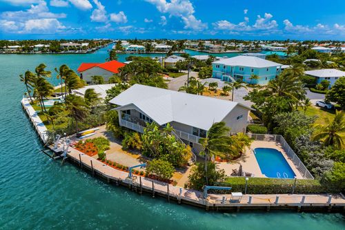 417 122nd Street Ocean, Marathon, FL, 33050-3572 | Card Image