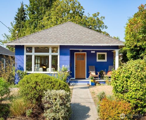 848 Ne 57th Street, Seattle, WA, 98105 | Card Image