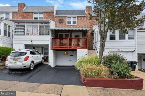 431 E Broadway Ave, Clifton Hts, PA, 19018-2405 | Card Image