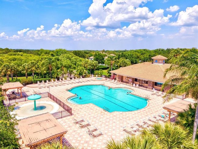 8906 Stone Harbour Loop, House other with 3 bedrooms, 2 bathrooms and null parking in BRADENTON FL | Image 62