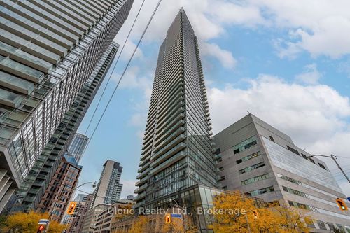 4706-832 Bay St, Toronto, ON, M5S1Z6 | Card Image