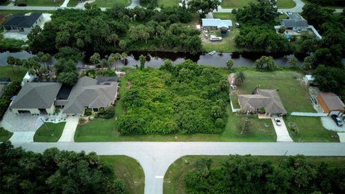 7432 Memorial Dr, PORT CHARLOTTE, FL, 33981-6661 | Card Image