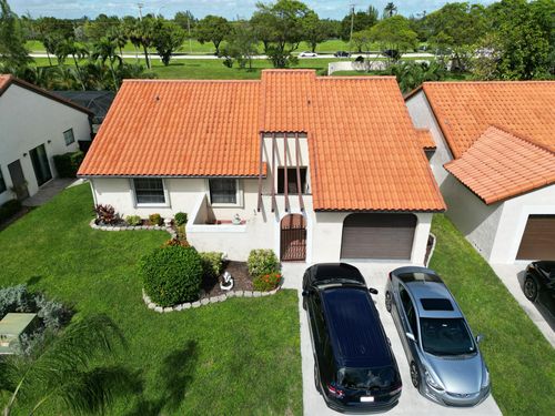 21 Columbia Ct, Deerfield Beach, FL, 33442-9117 | Card Image