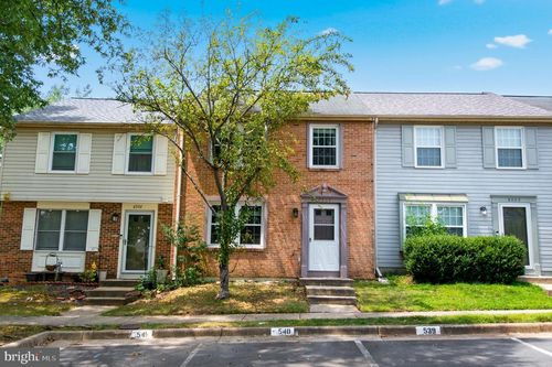 6324 Lightburn Ct, CENTREVILLE, VA, 20121-3523 | Card Image
