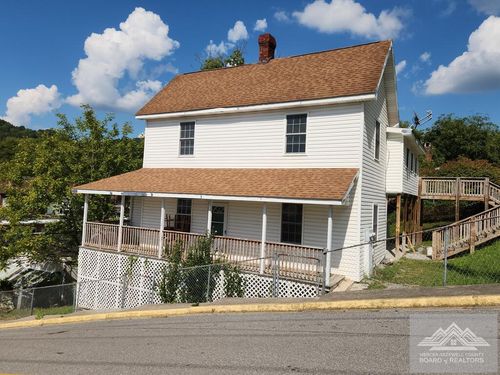 428 Tazewell Ave, Bluefield, VA, 24605-1723 | Card Image
