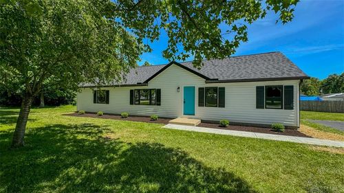 1816 Woodland Dr N, Fayetteville, OH, 45118-8443 | Card Image