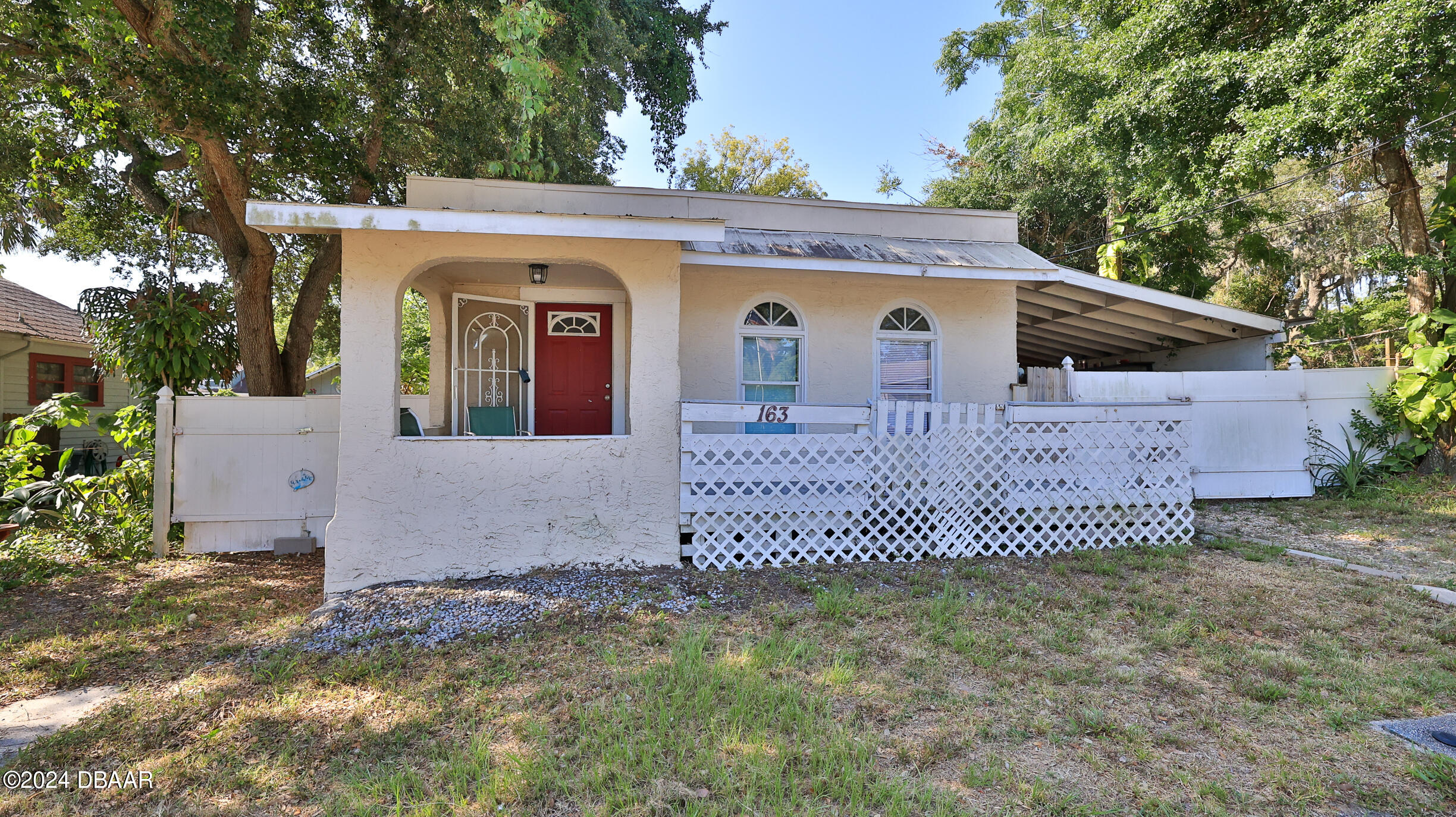 Pierce Ave, Daytona Beach, FL 32114
