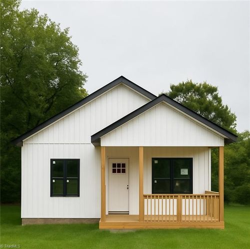 703 Langford Ave, High Point, NC, 27260-7351 | Card Image