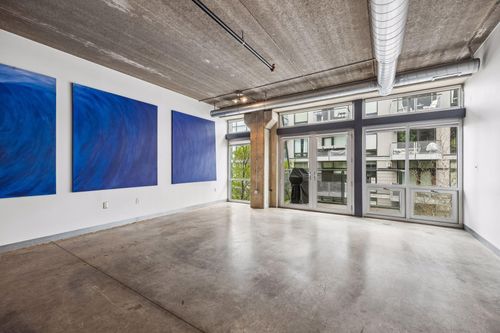 w204-710 N 4th St, Minneapolis, MN, 55401-1114 | Card Image