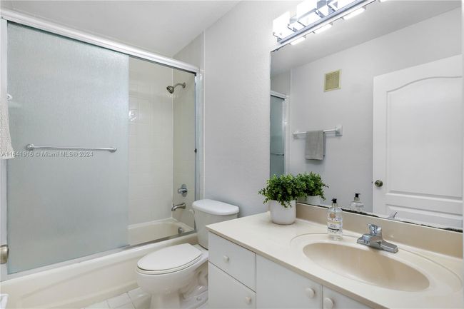 APT-4 - 7749 W 36 Th Ave, Townhouse with 3 bedrooms, 3 bathrooms and null parking in Hialeah FL | Image 16