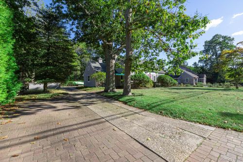 59 Union Ave, Center Moriches, NY, 11934-3331 | Card Image