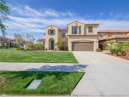 7506 Sanctuary Dr, Corona, CA, 92883-5942 | Card Image