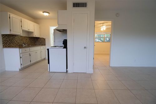 10-400 Sw 7th Ave, Fort Lauderdale, FL, 33312-2589 | Card Image