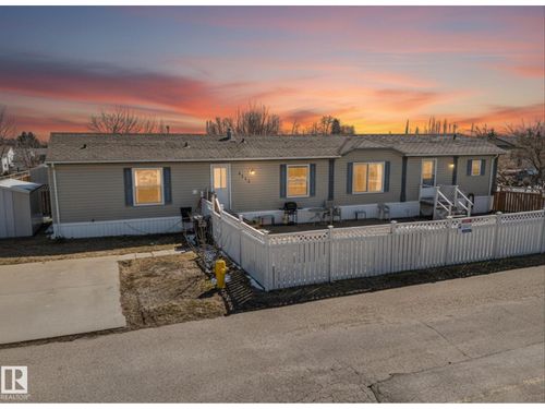 3212 Lakewood Close Nw, Edmonton, AB, T5S2R8 | Card Image