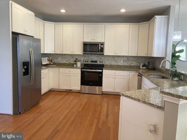 8305 Bletzer Rd, House other with 4 bedrooms, 4 bathrooms and null parking in DUNDALK MD | Image 8