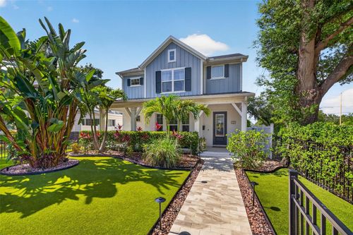 511 31st Ave N, St Petersburg, FL, 33704-2134 | Card Image