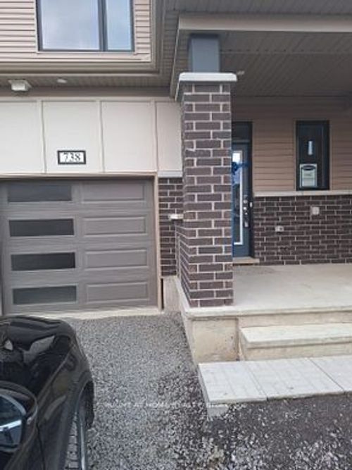 738 Quilter Row, Richmond, ON, K0A2Z0 | Card Image