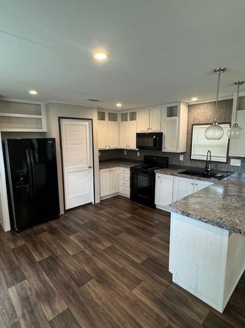14353 W Ravine Run, Willis, TX, 77318-7414 | Card Image