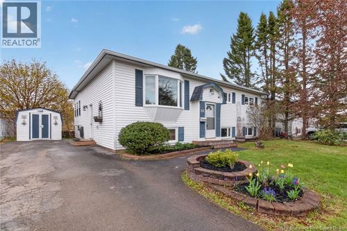 68 Aaron Crt, Riverview, NB, E1B4C4 | Card Image