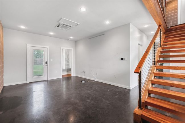 213 N Houston Ave, Townhouse with 2 bedrooms, 3 bathrooms and null parking in Bryan TX | Image 23