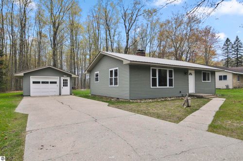 3562 E M 55, Cadillac, MI, 49601-9331 | Card Image