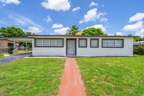19425 Nw 39th Ave, Miami Gardens, FL, 33055-1911 | Card Image